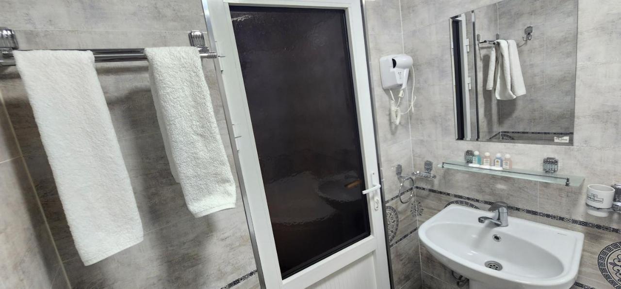 Amirshox Guest House Самарканд Экстерьер фото